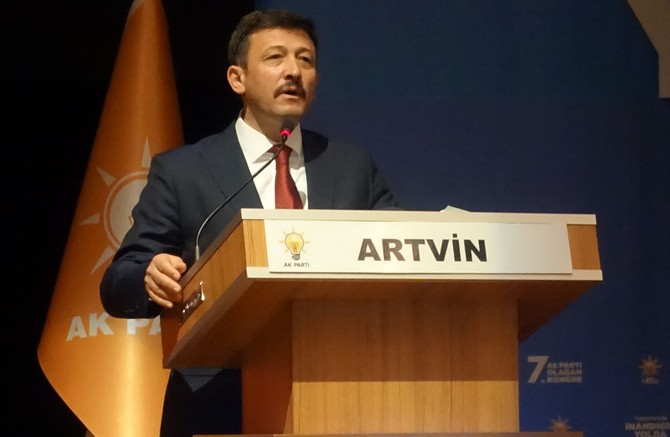 ak-parti-artvin-7.-olagan-il-kongresi-yapildi-(5).jpg