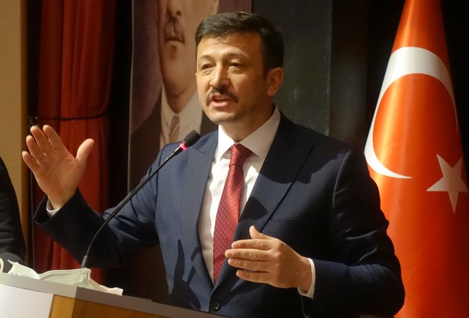 ak-parti-artvin-7.-olagan-il-kongresi-yapildi-(7).jpg