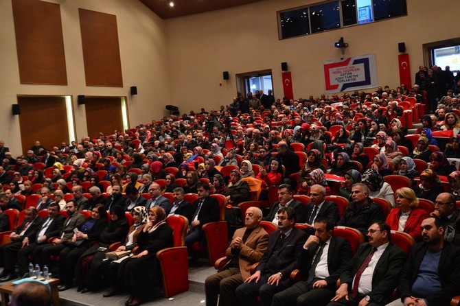 ak-parti-artvin-aday-toplantisi-yapildi-(2).jpg