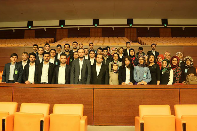 ak-parti-bayburt-genclik-kollari-kutlu-dogum-programi-yapiyor1.jpg