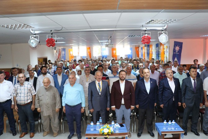 ak-parti-derepazari-ilce-baskanligi-6.-olagan-kongresinde-mevcut-baskan-mustafa-sivri--yeniden-ilce-baskanliga-secildi-(1).jpg