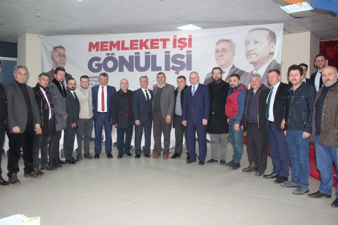 ak-parti-derepazari-ilce-genclik-kollari-baskanligi’nin-duzenlemis-oldugu-toplantida-belediye-baskan-adayi-ahmet-ayhan-yildiz’a-buyuk-destek-verildi-(2).jpg