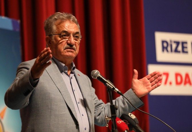 ak-parti-genel-baskan-yardimcisi-hayati-yazici-2-001.jpg