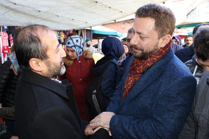 ak-parti-genel-merkez-teskilat-baskan-yardimcisi-ve-rize-milletvekili-muhammed-avci,-rize-merkezdeki-pazar-yeri-esnafini-ziyaret-ederek--pazarcilarla-sohbet-etti-(2).jpg
