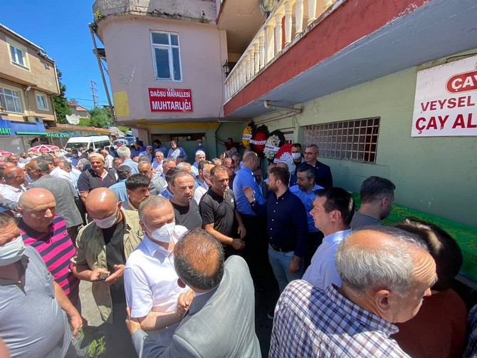 ak-parti-genel-merkez-teskilat-baskan-yardimcisi-ve-rize-milletvekili-muhammed-avcinin-hayatini-kaybeden-amcasi-haydar-avci-rizede-son-yolculuguna-ugurlandi-15.jpg