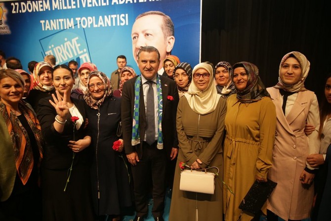 ak-parti-rize’de-adaylarini-tanitti-(16).jpg