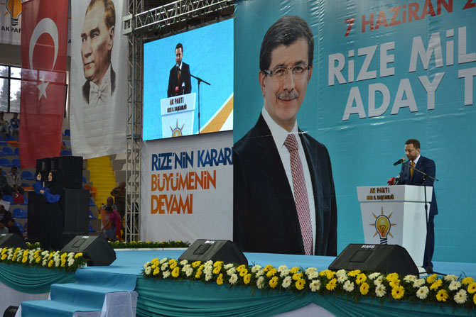 ak-parti-rize’de-bir-ilk-konusmalar-isaret-diline-cevrildi-9.jpg