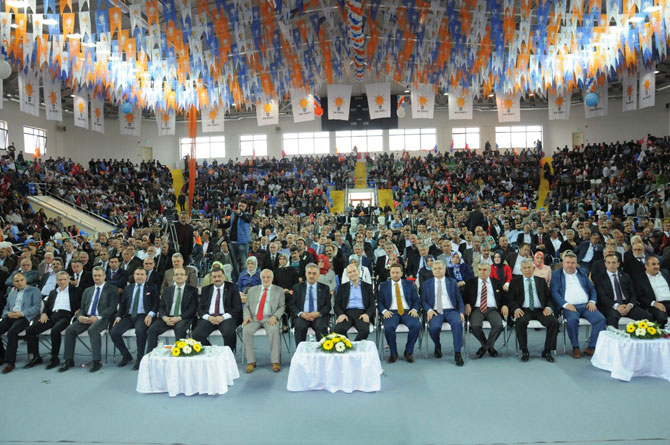 ak-parti-rize-aday-tanitim-toplantisi1.jpg