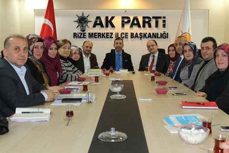 ak-parti-rize-adaylari-merkez-ilcede-tanitim-toplantisinda-1.jpg