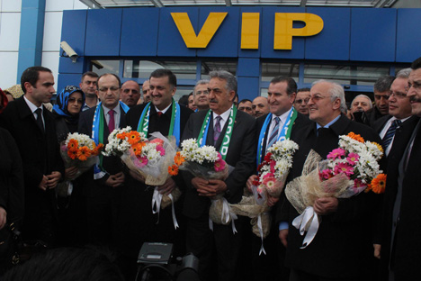 ak-parti-rize-adaylarina-miting-havasinda-karsilama6.jpg