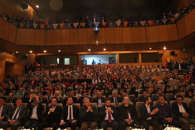 ak-parti-rize-genclik-kollari-12.-danisma-meclis-toplantisi-(4).jpg