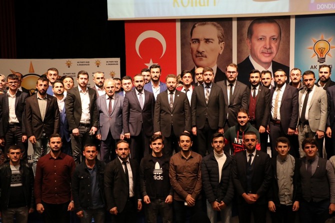 ak-parti-rize-genclik-kollari-teskilatinin-duzenledigi-il-genclik-kollari-danisma-meclisi-toplantisi-ismail-kahraman-kultur-merkezinde-buyuk-bir-coskuyla-gerceklesti-(14).jpg