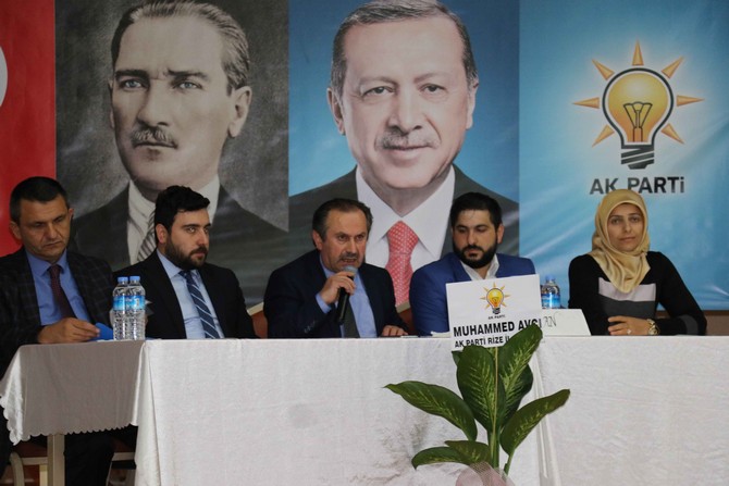 ak-parti-rize-ikizdere-6.-olagan-ilce-kongresinde-mevcut-baskan-ahmet-aksu-,-yeniden-baskanliga-secildi-(4).jpg