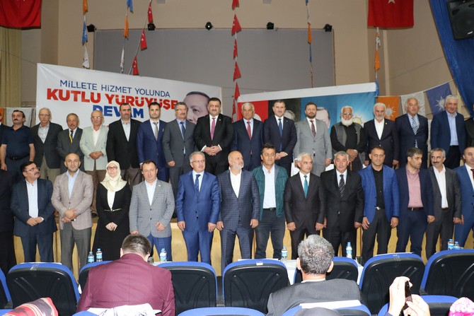 ak-parti-rize-ikizdere-6.-olagan-ilce-kongresinde-mevcut-baskan-ahmet-aksu-,-yeniden-baskanliga-secildi-(9).jpg