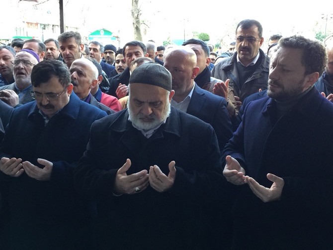 ak-parti-rize-il-baskan-yardimcisi-ve-artvinliler-dernegi-onursal-baskani-mehmet-sehitoglunun-babasinin-cenazesi-(3).jpg