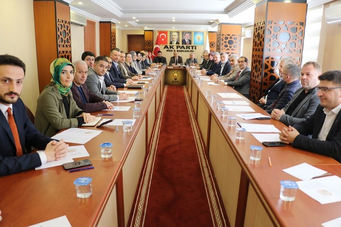 ak-parti-rize-il-baskani-hikmet-ayarin-yonetim-kurulu-uyeleri-belli-oldu-2.jpg