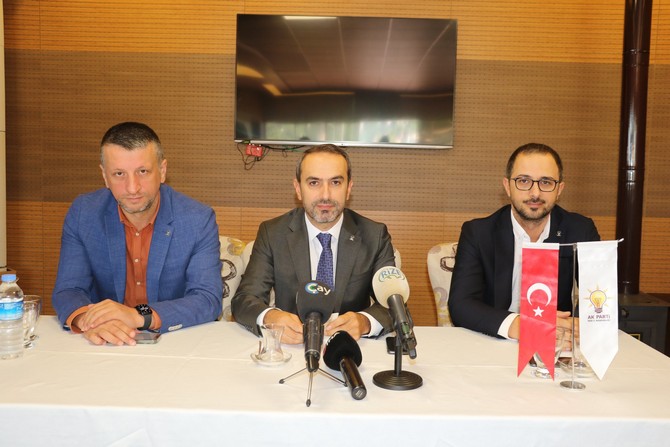 ak-parti-rize-il-baskani-ishak-alim-basin-toplantisi-2.jpg
