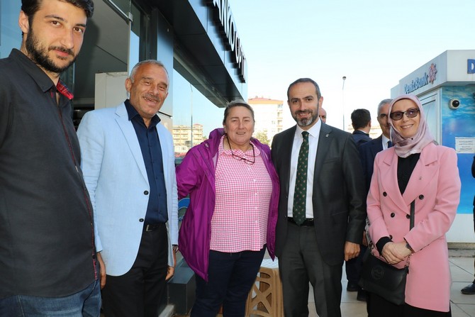 ak-parti-rize-il-baskani-ishak-alim-rize-artvin-uluslarasi-havalimaninin-acilis-programinin-ardindan-ilcelere-tesekkur-ziyaretlerine-basladi-12.jpg