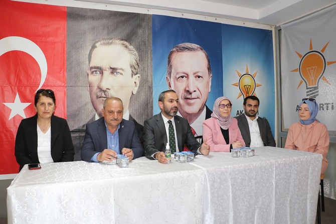 ak-parti-rize-il-baskani-ishak-alim-rize-artvin-uluslarasi-havalimaninin-acilis-programinin-ardindan-ilcelere-tesekkur-ziyaretlerine-basladi-6.jpg