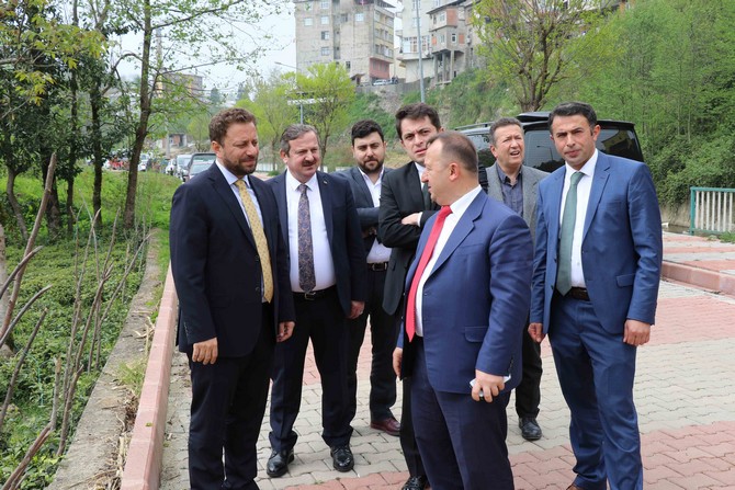 ak-parti-rize-il-baskani-muhammed-avci,-kalkanderede-(7).jpg
