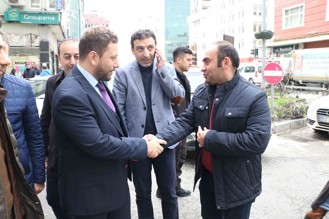 ak-parti-rize-il-baskani-muhammed-avci,-rize-merkezdeki-bakircilar-sokaginda-esnaf-ziyareti-yapti-(1).jpg