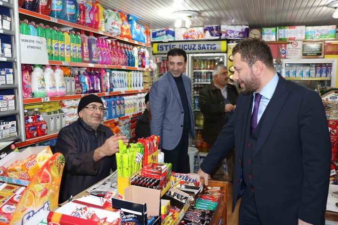 ak-parti-rize-il-baskani-muhammed-avci,-rize-merkezdeki-bakircilar-sokaginda-esnaf-ziyareti-yapti-(11).jpg