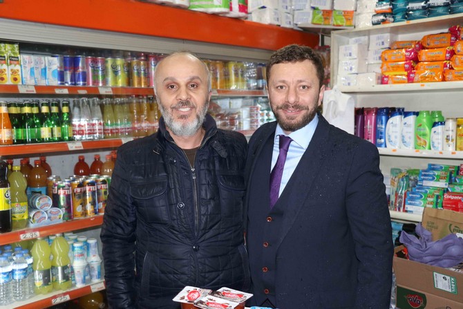 ak-parti-rize-il-baskani-muhammed-avci,-rize-merkezdeki-bakircilar-sokaginda-esnaf-ziyareti-yapti-(14).jpg