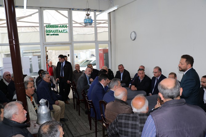 ak-parti-rize-il-baskani-muhammed-avci-komurculer-kocatepe-ve-yolveren-koylerini-ziyaret-ederek-sorunlari-ve-calismalari-yerinde-inceledi-(3).jpg