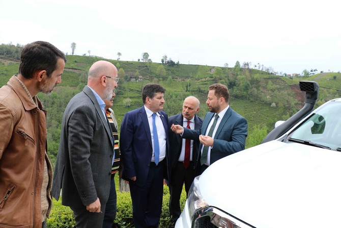 ak-parti-rize-il-baskani-muhammed-avci-komurculer-kocatepe-ve-yolveren-koylerini-ziyaret-ederek-sorunlari-ve-calismalari-yerinde-inceledi-(6).jpg