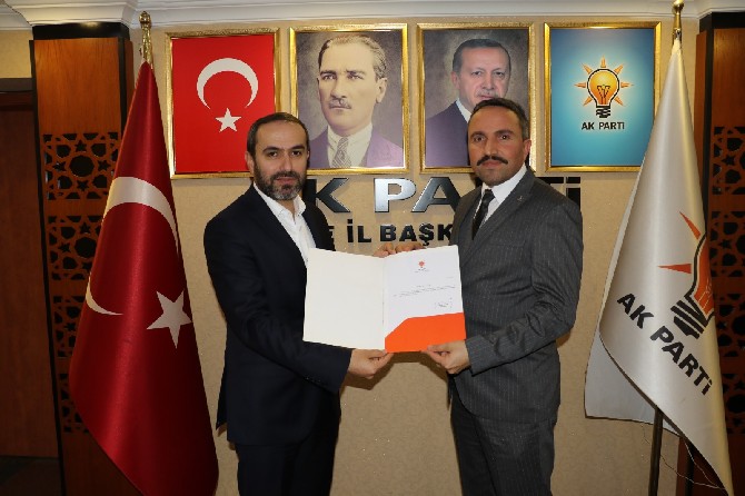 ak-parti-rize-il-baskanligi-7.-olagan-kongre-surecinde-kalan-3-beldeye-de-belde-baskani-atamalarini-gerceklestirerek-belde-atamalarini-tamamladi.--(10).jpg