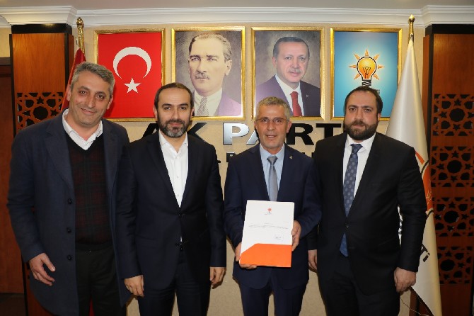 ak-parti-rize-il-baskanligi-7.-olagan-kongre-surecinde-kalan-3-beldeye-de-belde-baskani-atamalarini-gerceklestirerek-belde-atamalarini-tamamladi.--(11).jpg
