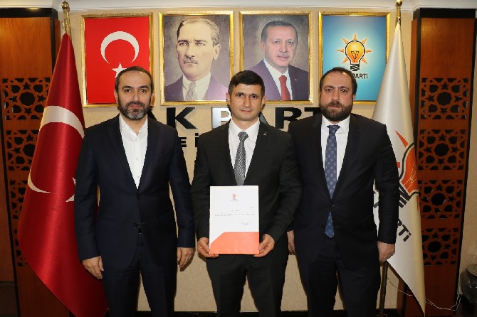 ak-parti-rize-il-baskanligi-7.-olagan-kongre-surecinde-kalan-3-beldeye-de-belde-baskani-atamalarini-gerceklestirerek-belde-atamalarini-tamamladi.--(14).jpg