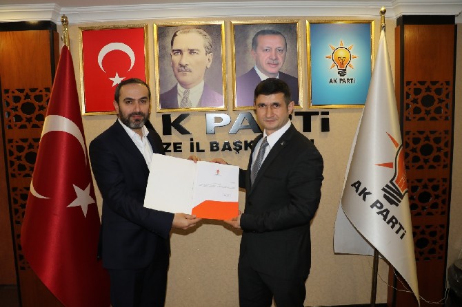 ak-parti-rize-il-baskanligi-7.-olagan-kongre-surecinde-kalan-3-beldeye-de-belde-baskani-atamalarini-gerceklestirerek-belde-atamalarini-tamamladi.--(2)-001.jpg