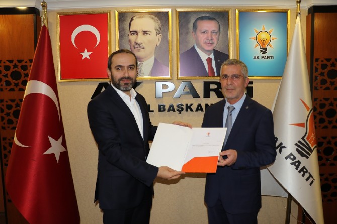 ak-parti-rize-il-baskanligi-7.-olagan-kongre-surecinde-kalan-3-beldeye-de-belde-baskani-atamalarini-gerceklestirerek-belde-atamalarini-tamamladi.--(6).jpg