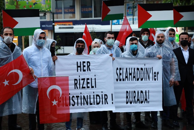 ak-parti-rize-il-genclik-kollari-uyeleri-israilin-mescid-i-aksaya-yonelik-ihlallerini-protesto-etti-4.jpg
