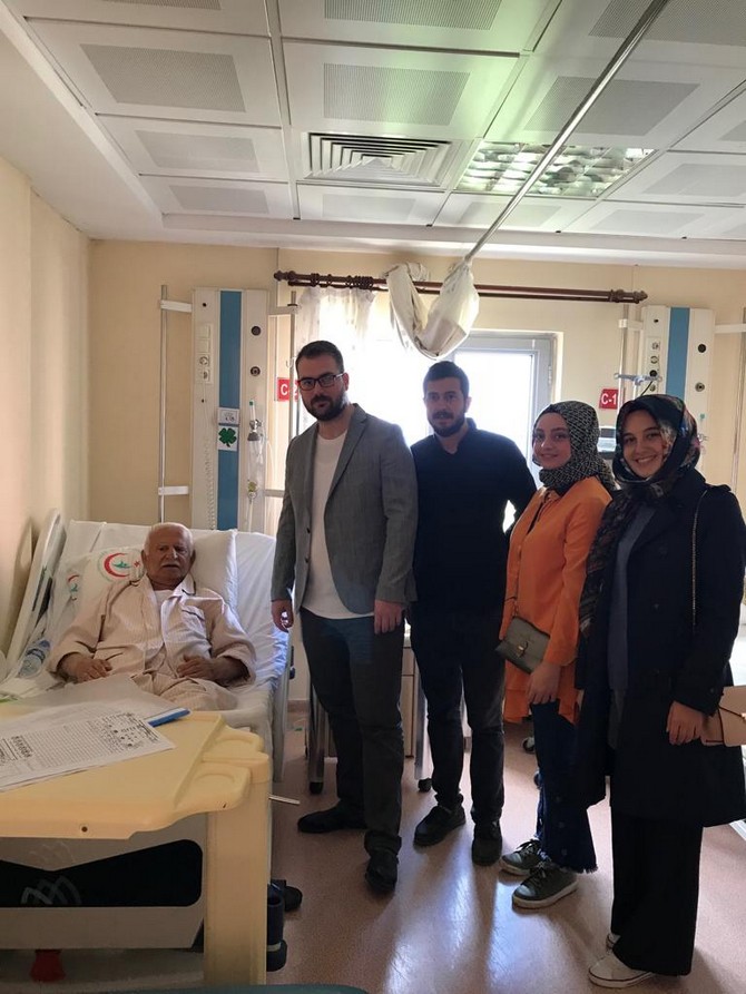 ak-parti-rize-il-genclik-kollarindan-hasta-ziyareti-(3).jpg