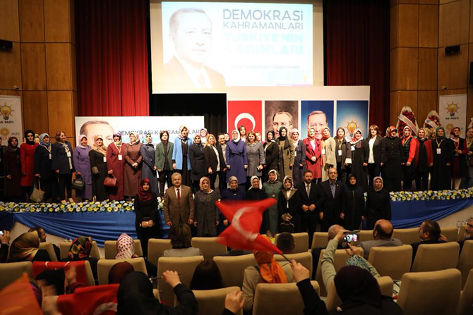 ak-parti-rize-il-kadin-kollari-5.-olagan-kongresi-1.jpg