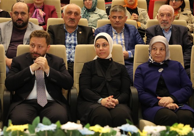 ak-parti-rize-il-kadin-kollari-5.-olagan-kongresi-ismail-kahraman-kultur-merkezinde-yapildi-(2).jpg