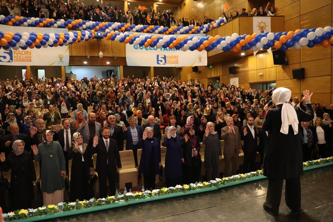 ak-parti-rize-il-kadin-kollari-5.-olagan-kongresi-ismail-kahraman-kultur-merkezinde-yapildi-(9).jpg