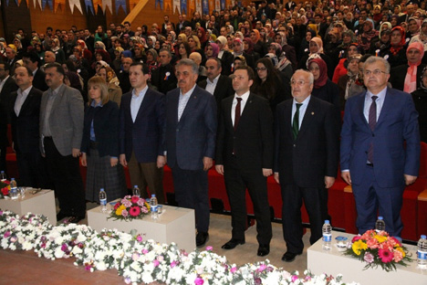ak-parti-rize-il-kadin-kollari-kongresi-1.20150216010327.jpg