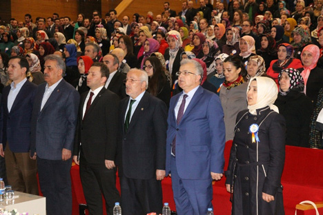 ak-parti-rize-il-kadin-kollari-kongresi-3.20150216010348.jpg