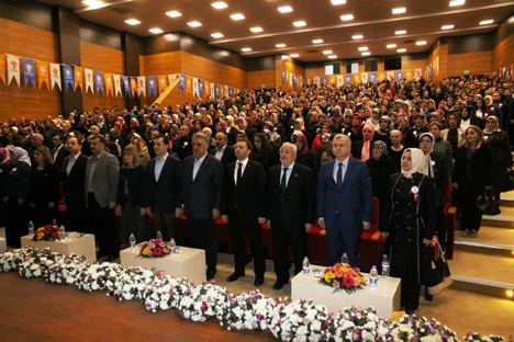 ak-parti-rize-il-kadin-kollari-kongresi-4.jpg