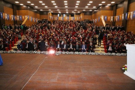 ak-parti-rize-il-kadin-kollari-kongresi-7.jpg