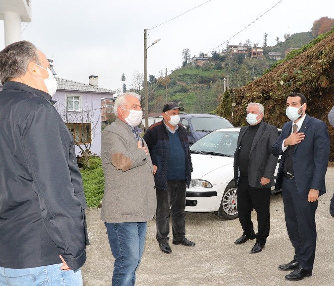 ak-parti-rize-merkez-ilce-baskani-burak-ak,-hayirli-olsun-ziyaretlerinin-ardindan-ilce-yonetim-kurulu-uyeleriyle-birlikte-koy-ziyaretlerine-basladi-(2)-001.jpg