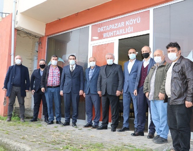 ak-parti-rize-merkez-ilce-baskani-burak-ak,-hayirli-olsun-ziyaretlerinin-ardindan-ilce-yonetim-kurulu-uyeleriyle-birlikte-koy-ziyaretlerine-basladi-(8).jpg
