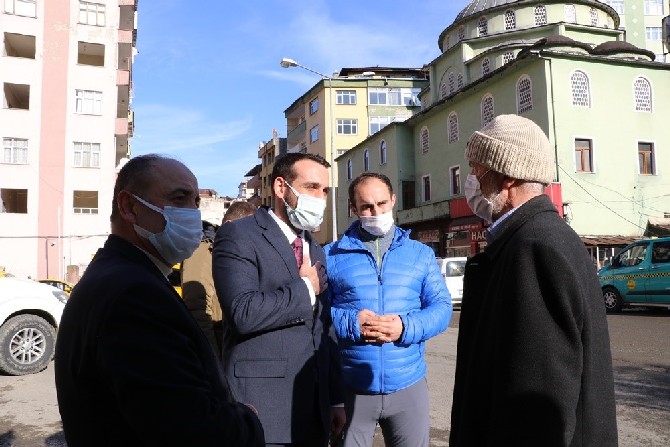 ak-parti-rize-merkez-ilce-baskani-burak-ak,-yenikoy-mahallesinde-esnaf-ziyaretlerinde-bulundu-(10).jpg