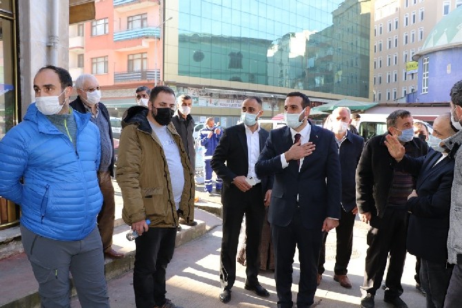 ak-parti-rize-merkez-ilce-baskani-burak-ak,-yenikoy-mahallesinde-esnaf-ziyaretlerinde-bulundu-(11).jpg