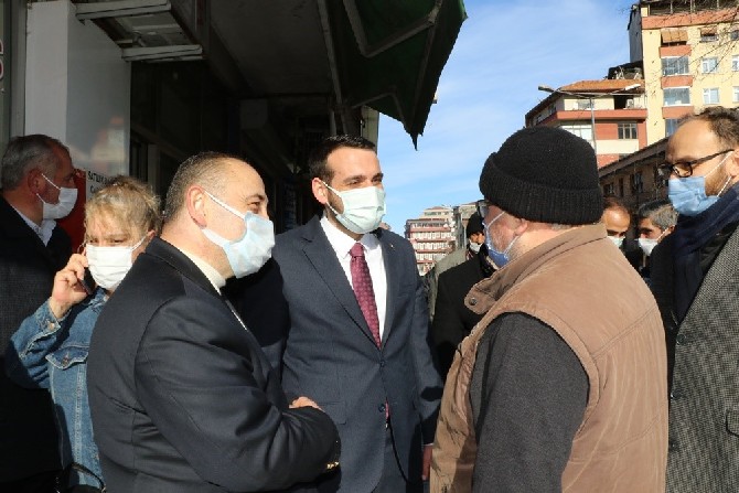 ak-parti-rize-merkez-ilce-baskani-burak-ak,-yenikoy-mahallesinde-esnaf-ziyaretlerinde-bulundu-(4).jpg