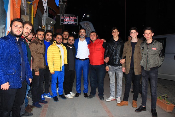 ak-parti-rize-merkez-ilce-baskani-sadettin-turut,-16-nisan’da-yapilacak-referandum-oncesi-mahalle-ziyaretlerini-surduruyor-(1).jpg