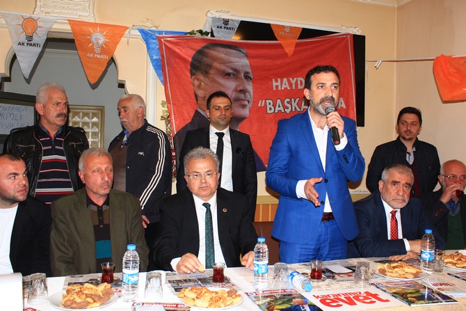 ak-parti-rize-merkez-ilce-baskani-sadettin-turut,-16-nisan’da-yapilacak-referandum-oncesi-mahalle-ziyaretlerini-surduruyor-(4).jpg